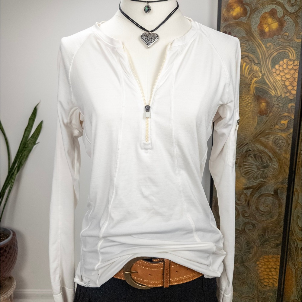Clean Girl Ivory Quarter Zip‎ Long Sleeve Athleta Womens Studio Top